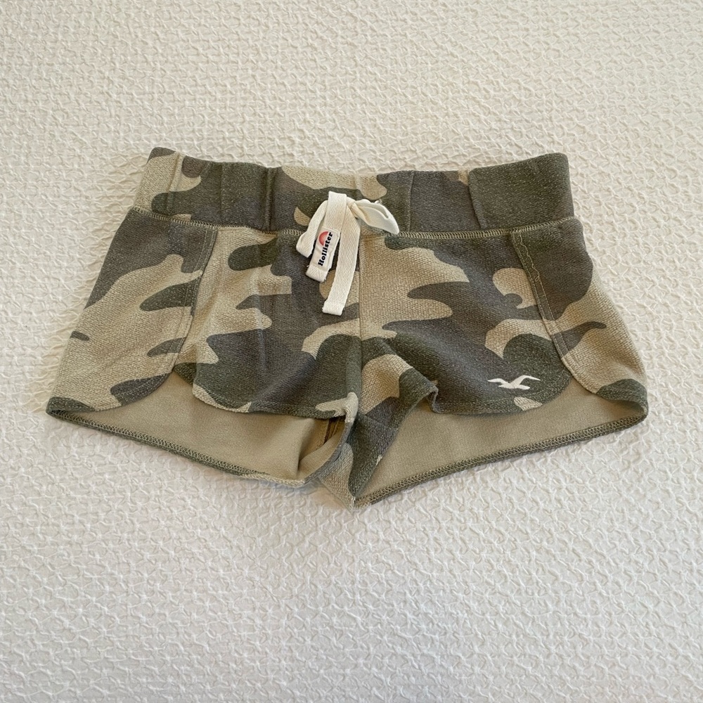 Hollister Shorts!